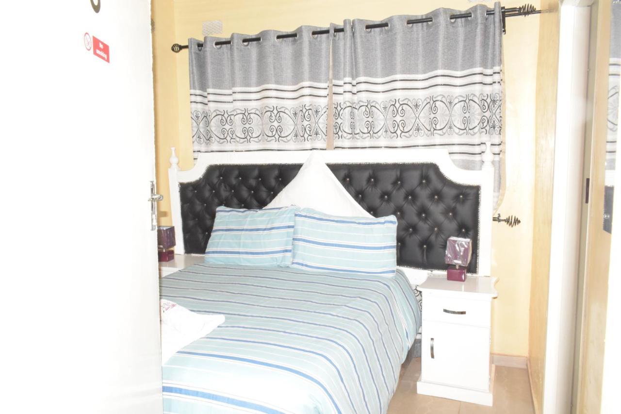 Northwood The Crown Inn Guest House מראה חיצוני תמונה