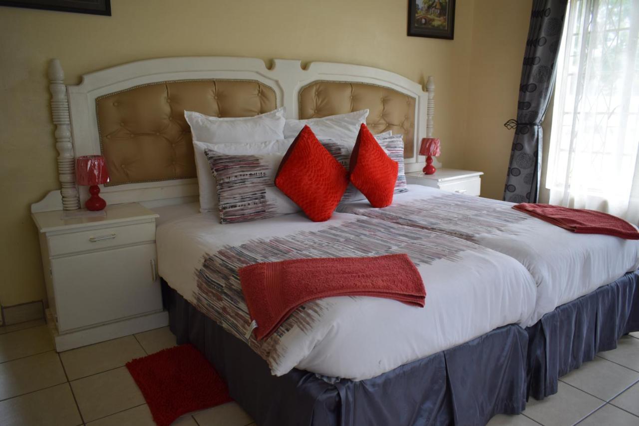 Northwood The Crown Inn Guest House מראה חיצוני תמונה